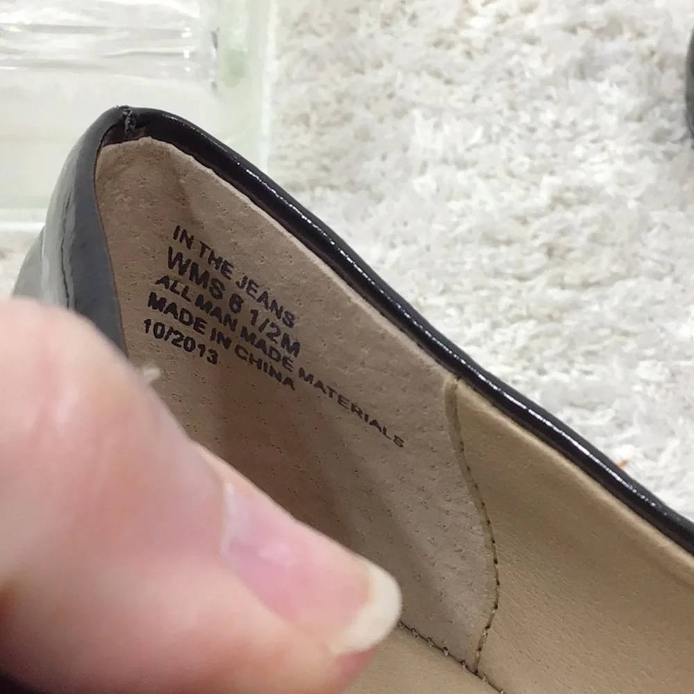 Kenneth Cole Black/cork flats
